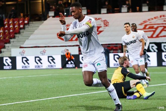 她们在篮下 她们在篮下