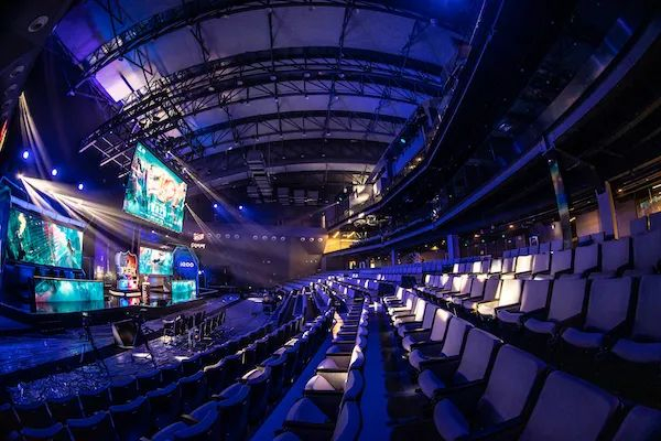 体育事业的 体育事业的